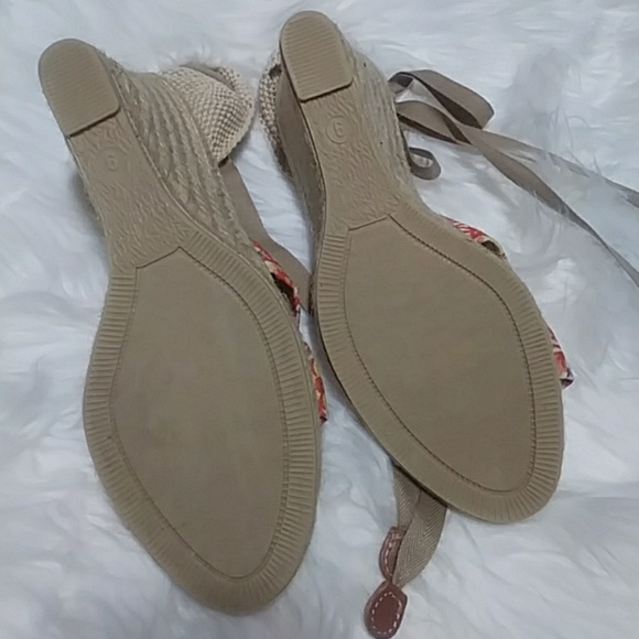 J. Crew lace up espadrilles floral orange wedge - Picture 3 of 6